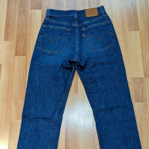 Levi's 501 Jean - Picture 5 of 6